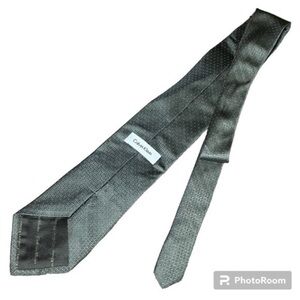 CALVIN KLEIN 100% SILK SAGE GREEN TIE, OS